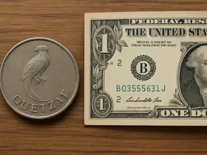 El Quetzal Guatemalteco Se Fortalece Frente al Dólar